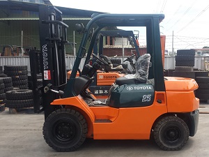 Дизельный погрузчик Toyota 62-8FDF25