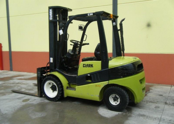 Дизельный погрузчик Clark C30D