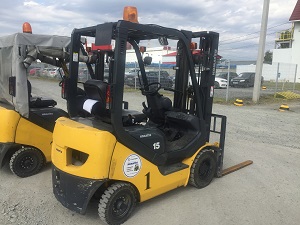 Дизельный погрузчик Komatsu FD15T-21