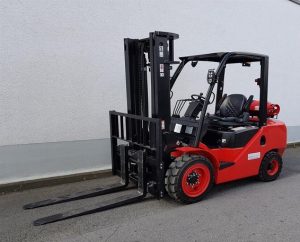 Бензиновый погрузчик HANGCHA CPYD35-XW22F, 3.5 тонн