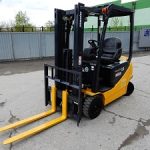 Электропогрузчик Komatsu FB15-12