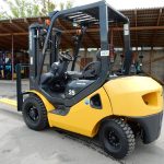 Газ-бензиновый погрузчик Komatsu FG25T-17, 2.5 тонн