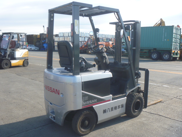 Электропогрузчик Nissan K1B1R15U