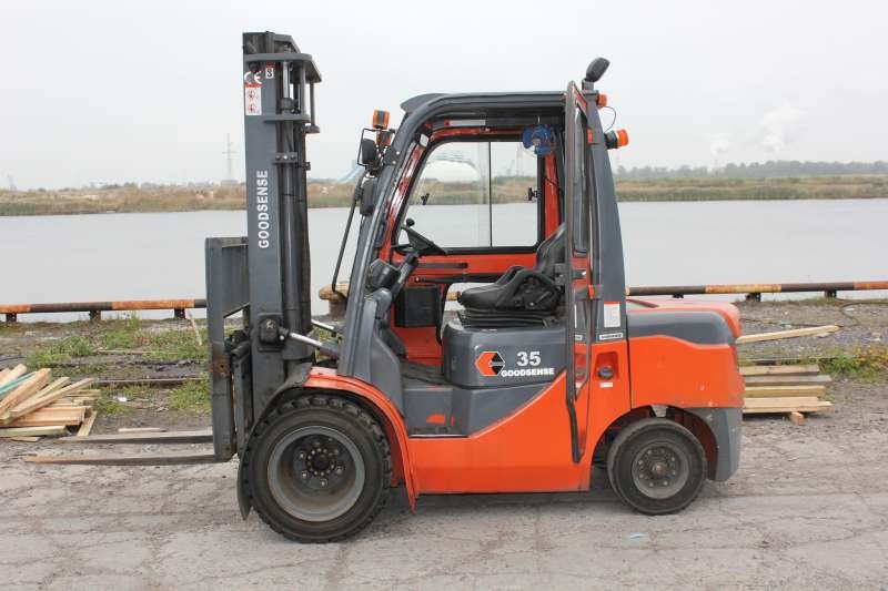 Дизельный погрузчик Goodsense FD35B-Y2, 3.5 тонн