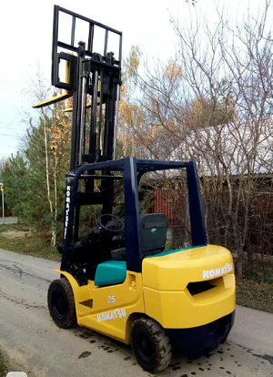 Дизельный погрузчик Komatsu FD25, 2.5 тонны