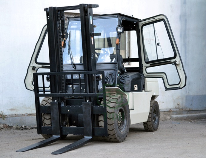 Дизельный погрузчик TFN CPCD50, 5 тонн